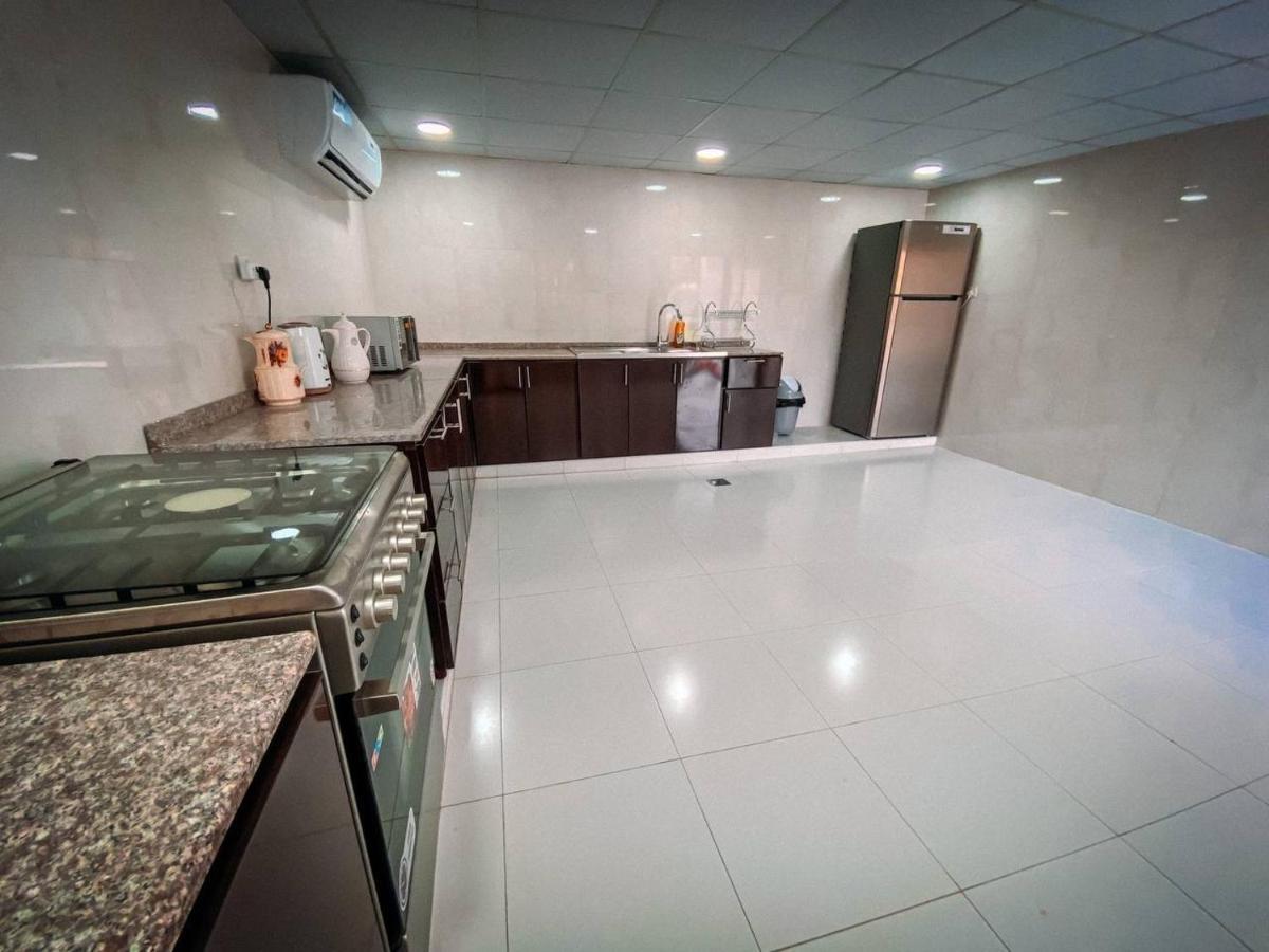 Palm Escape - By Seven Elements Chalet